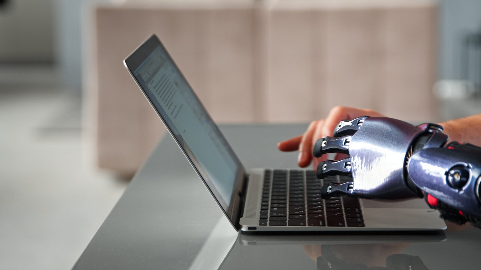 Why Human Effort Is the Key to Organic SEO Success: AI Can Help, But It's Not Enough